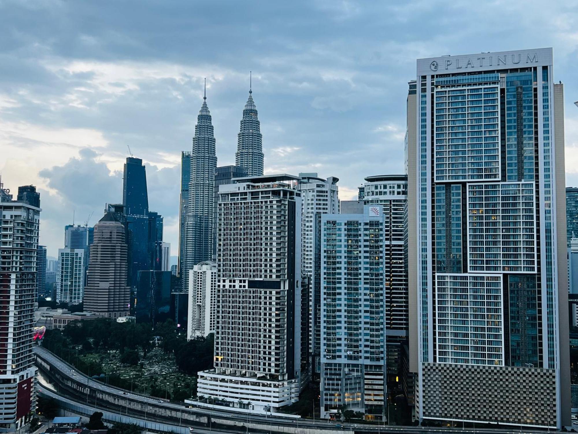 The Infinitum Kualalumpur Skypool Hotel กัวลาลัมเปอร์ ภายนอก รูปภาพ